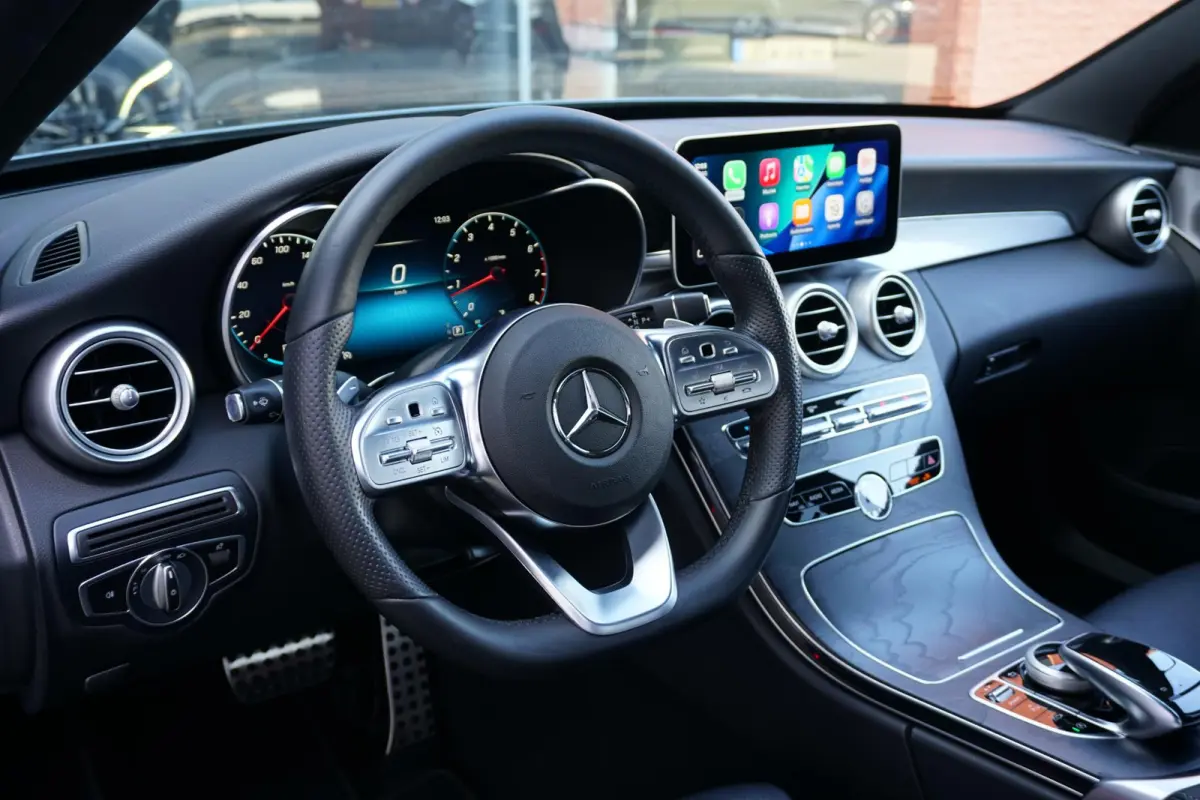 180 Business Solution AMG + CAMERA / LEDER / MULTIBEAM LED / DODEHOEK