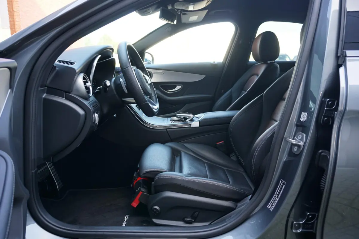 180 Business Solution AMG + CAMERA / LEDER / MULTIBEAM LED / DODEHOEK