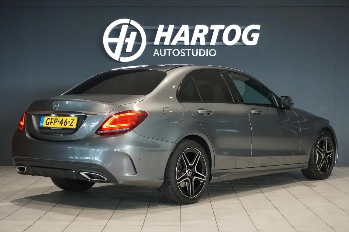 180 Business Solution AMG + CAMERA / LEDER / MULTIBEAM LED / DODEHOEK