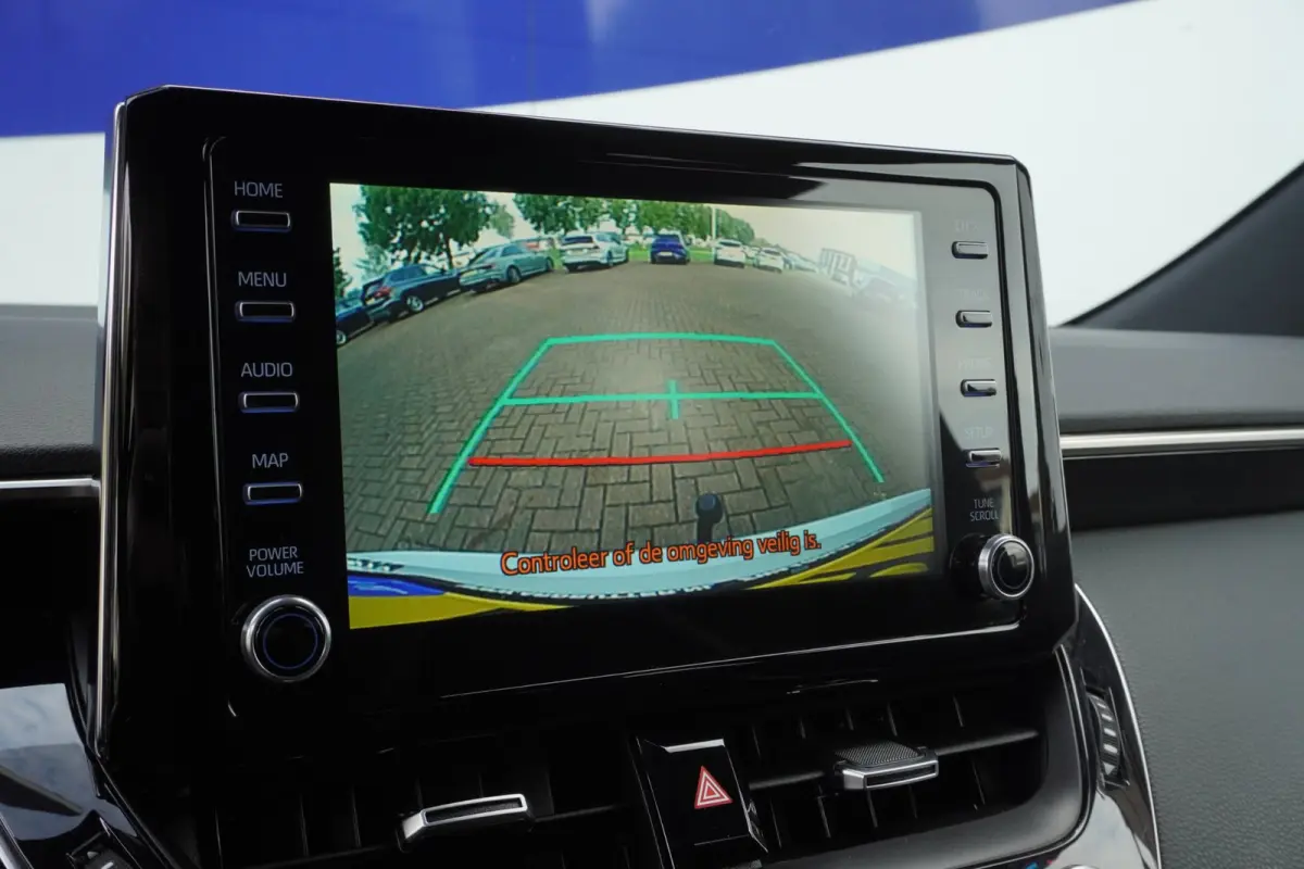 1.8 Hybrid GR-Sport+Led+Leder+Navigatie+trekhaak+camera+Stoel-verw+Parkeer-Hulp = SUPER UITV !!
