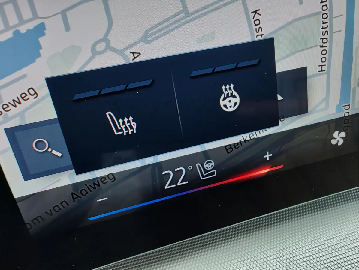 sDRIVE18i AUTOMAAT Leder | Winterpakket | Carplay/Android | Sportstoelen