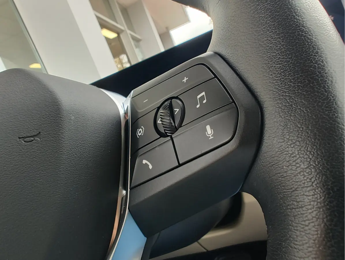 sDRIVE18i AUTOMAAT Leder | Winterpakket | Carplay/Android | Sportstoelen