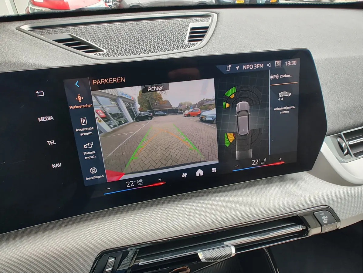 sDRIVE18i AUTOMAAT Leder | Winterpakket | Carplay/Android | Sportstoelen