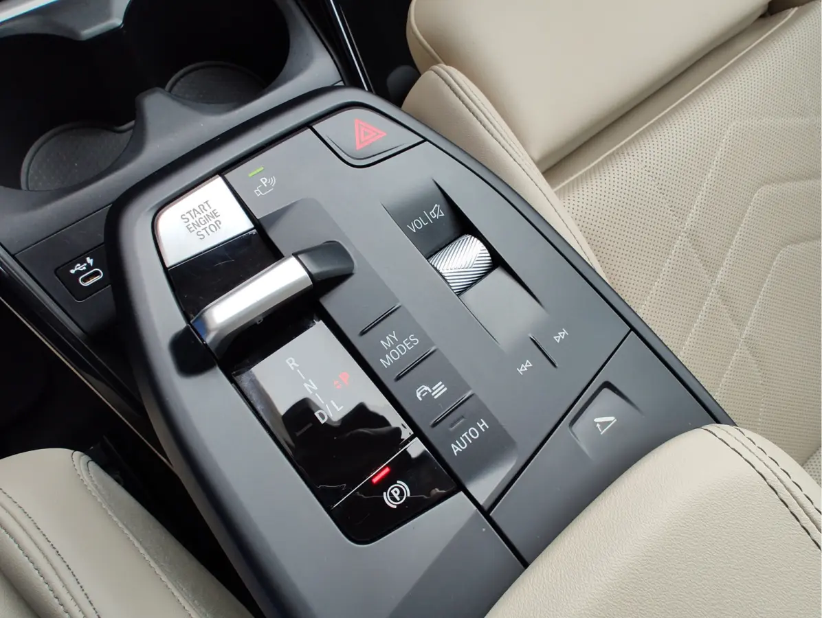 sDRIVE18i AUTOMAAT Leder | Winterpakket | Carplay/Android | Sportstoelen