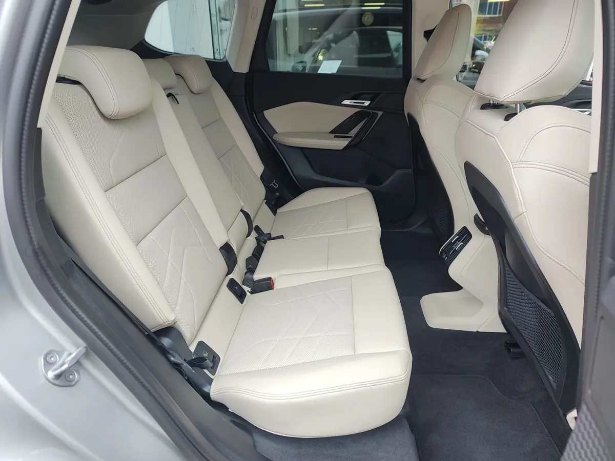sDRIVE18i AUTOMAAT Leder | Winterpakket | Carplay/Android | Sportstoelen