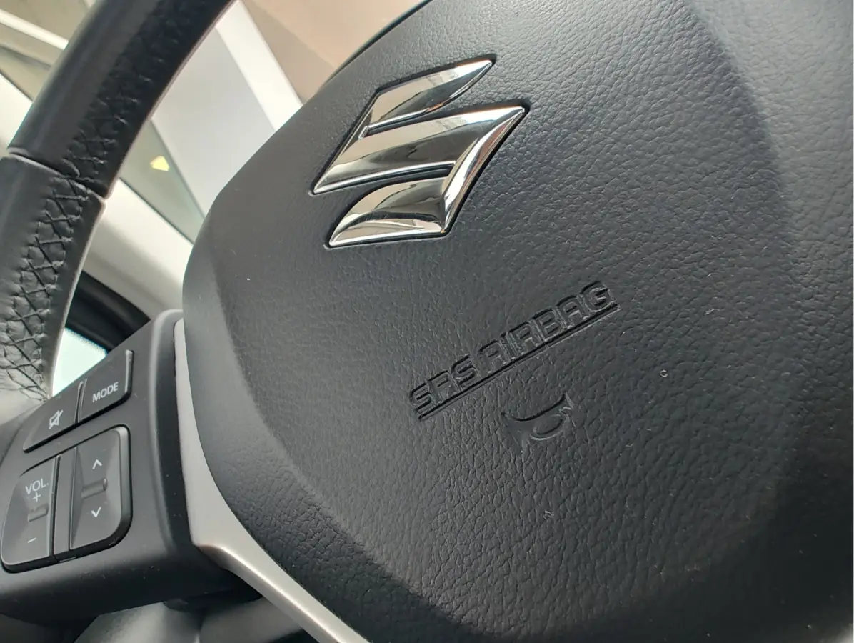 1.4 BOOSTERJET STYLE SMART HYBRID AUT. Sunroof | 360 Camera | All Seasonbanden
