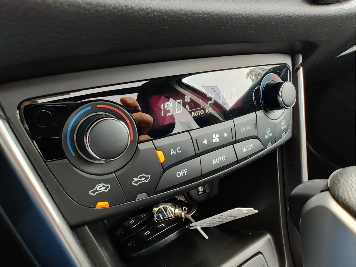 1.4 BOOSTERJET STYLE SMART HYBRID AUT. Sunroof | 360 Camera | All Seasonbanden