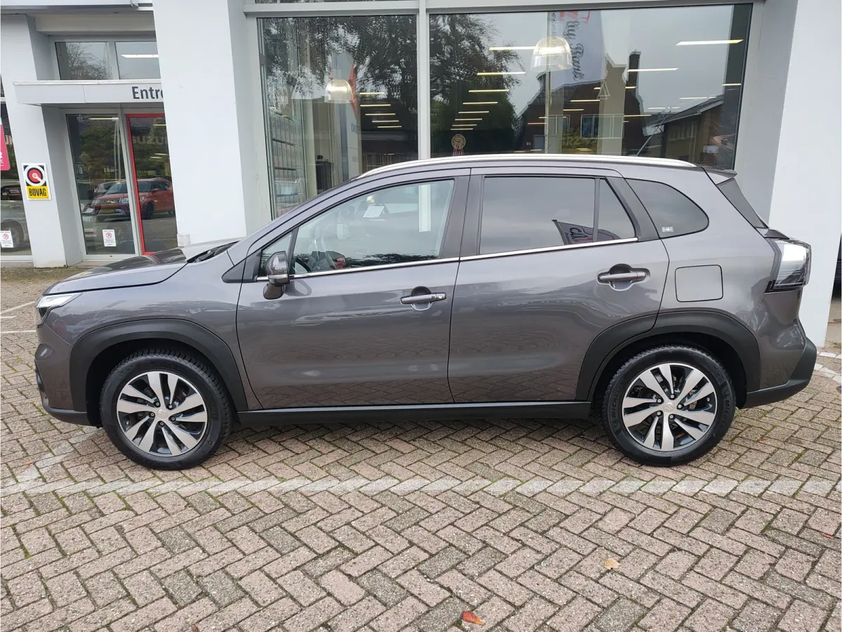 1.4 BOOSTERJET STYLE SMART HYBRID AUT. Sunroof | 360 Camera | All Seasonbanden