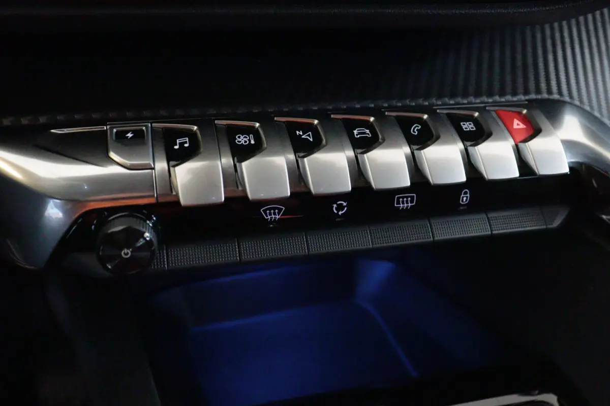 1.6 HYbrid 180pk Allure | NAVI / APPCONNECT | CAMERA + PDC | CRUISE | LANE-ASSIST | VIRTUAL COCKPIT | afleverklaar