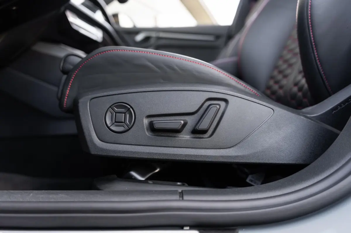 RS 3 2.5 TFSI quattro HUD Pano Sonos Leer Memory