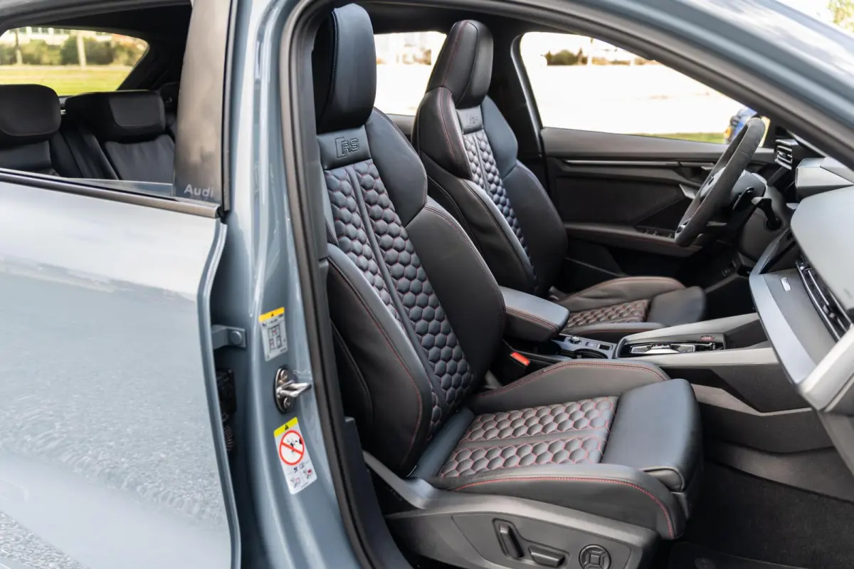 RS 3 2.5 TFSI quattro HUD Pano Sonos Leer Memory