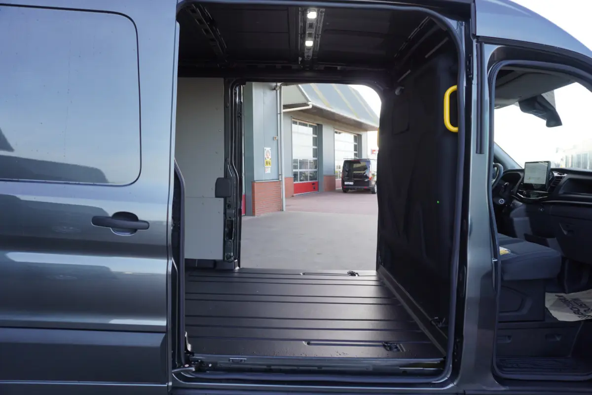 350L 2.0 TDCI 165PK L3H2 Limited Automaat Schuifdeur L+R nr.V107 | Airco | Adap Cruise | 360 Camera | navi | Trekhaak