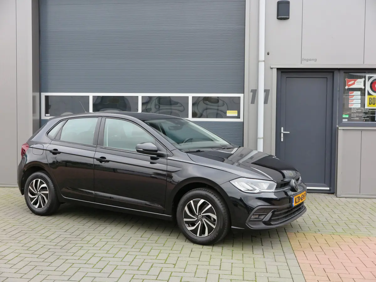 1.0 TSI 95pk DSG Life Led,Climate control, App-Connect , PDC, LMV15", Stuuwiel multifunctioneel, etc .