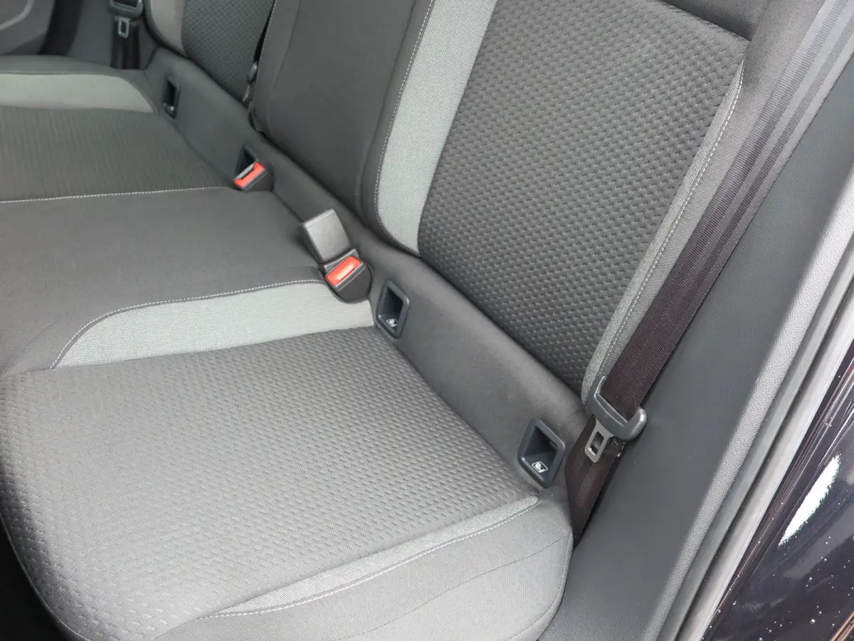 1.0 TSI 95pk DSG Life Led,Climate control, App-Connect , PDC, LMV15", Stuuwiel multifunctioneel, etc .