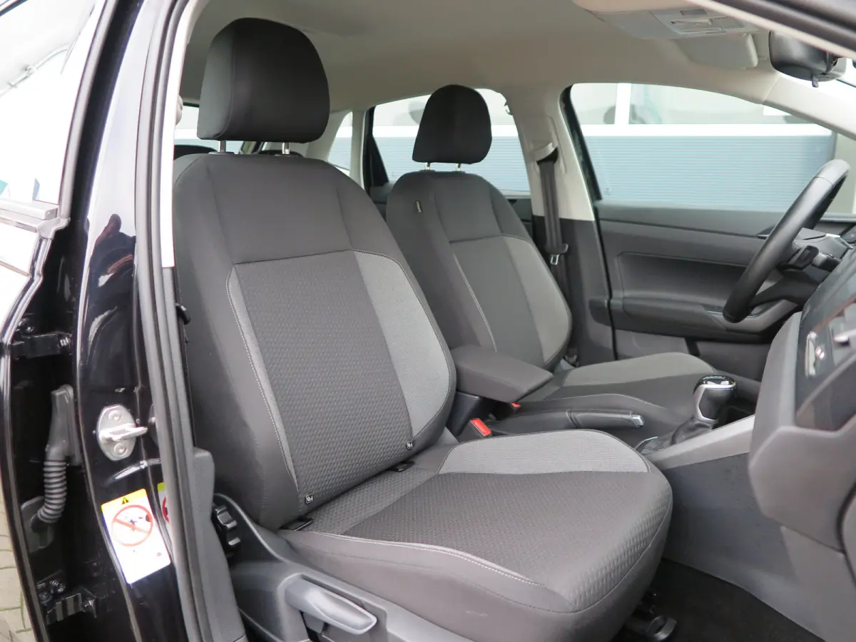 1.0 TSI 95pk DSG Life Led,Climate control, App-Connect , PDC, LMV15", Stuuwiel multifunctioneel, etc .