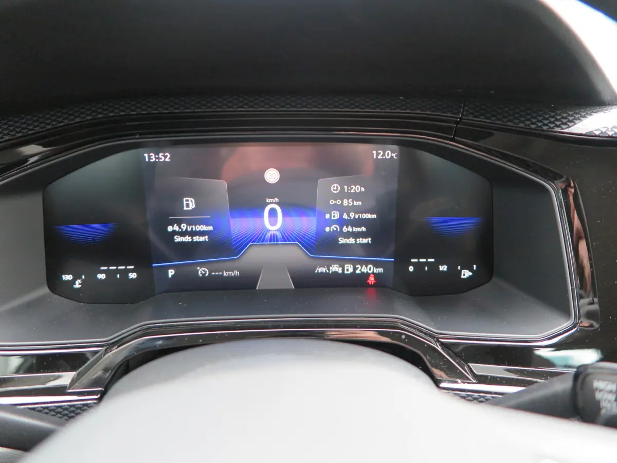 1.0 TSI 95pk DSG Life Led,Climate control, App-Connect , PDC, LMV15", Stuuwiel multifunctioneel, etc .