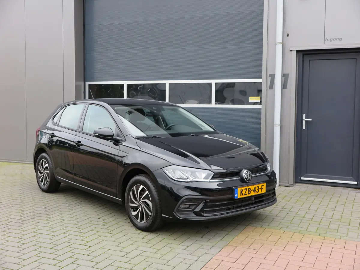 1.0 TSI 95pk DSG Life Led,Climate control, App-Connect , PDC, LMV15", Stuuwiel multifunctioneel, etc .