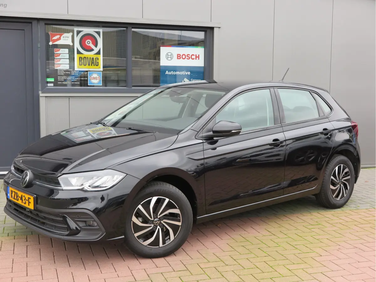 1.0 TSI 95pk DSG Life Led,Climate control, App-Connect , PDC, LMV15", Stuuwiel multifunctioneel, etc .