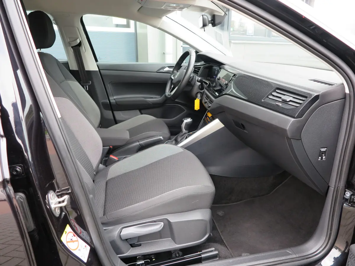 1.0 TSI 95pk DSG Life Led,Climate control, App-Connect , PDC, LMV15", Stuuwiel multifunctioneel, etc .