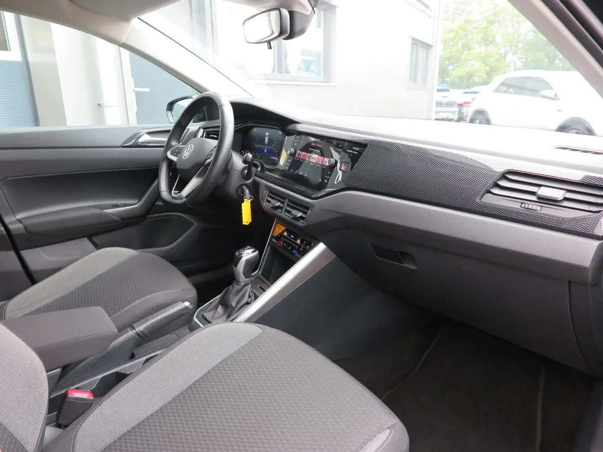 1.0 TSI 95pk DSG Life Led,Climate control, App-Connect , PDC, LMV15", Stuuwiel multifunctioneel, etc .