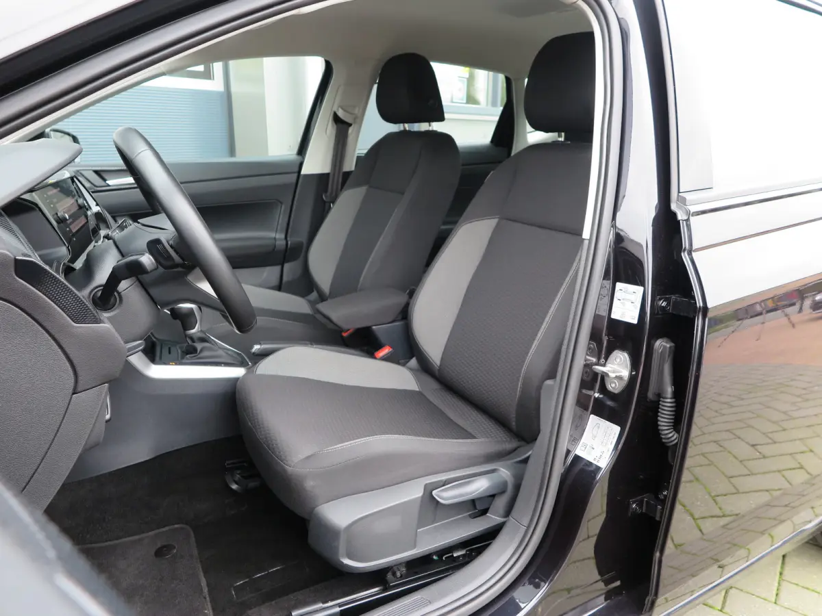 1.0 TSI 95pk DSG Life Led,Climate control, App-Connect , PDC, LMV15", Stuuwiel multifunctioneel, etc .