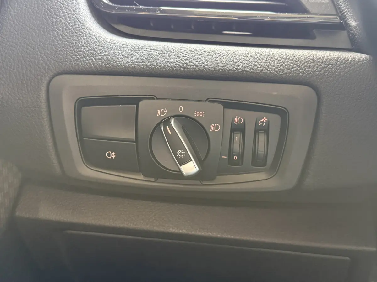 | Stoelverwarming | Navi | Cruise Control