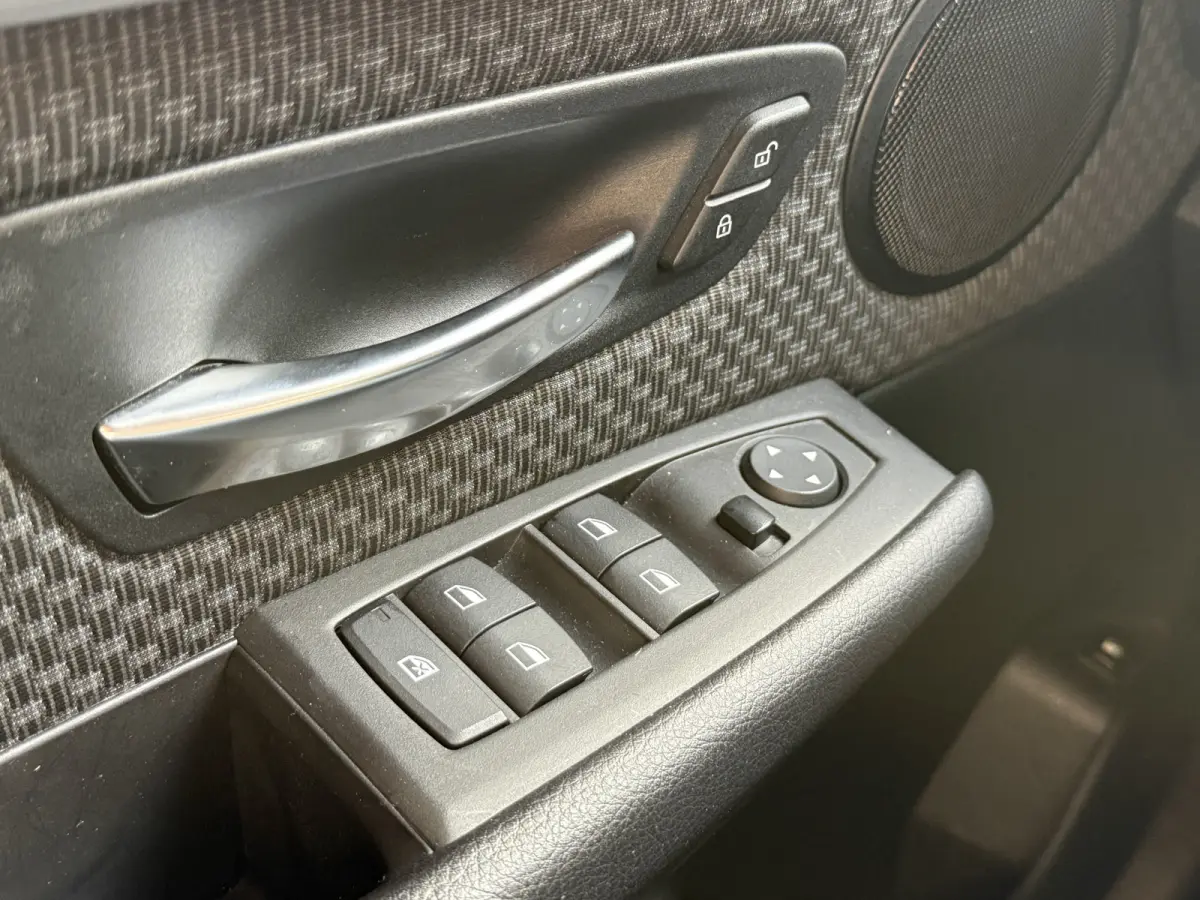 | Stoelverwarming | Navi | Cruise Control