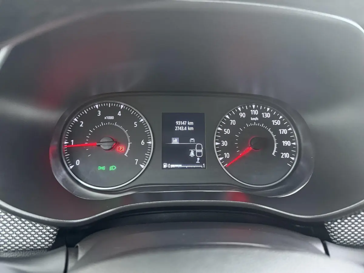 TCe 100 Bi-Fuel Comfort | Trekhaak | Climate Control | Apple Carplay/Android Auto |