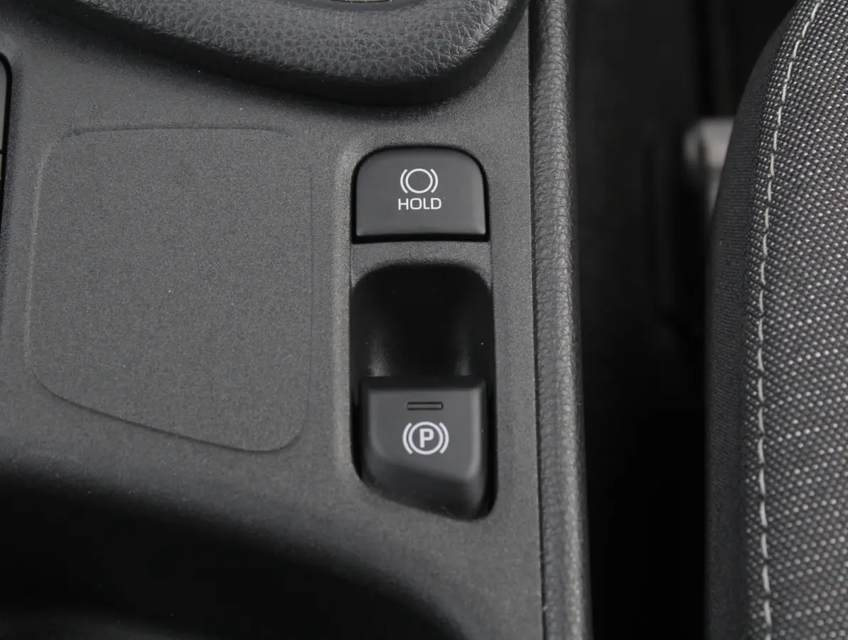 1.5 Hybrid Dynamic CARPLAY | CAMERA | CLIMATE | LMV16 | LED | DAB | ADAPCRUISE