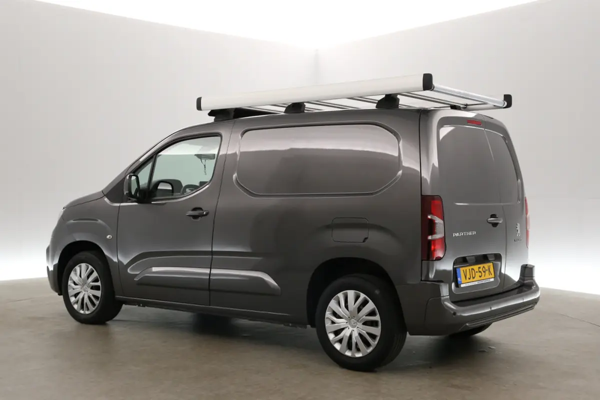 1.5 BlueHDI 130PK | Automaat | 3 Zits | Clima | Cruise | Carplay | Navi | Imperiaal | Parkeersens.