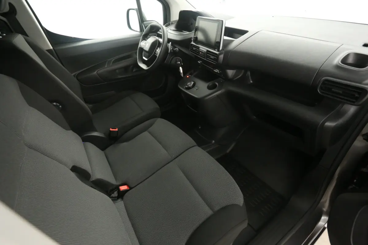 1.5 BlueHDI 130PK | Automaat | 3 Zits | Clima | Cruise | Carplay | Navi | Imperiaal | Parkeersens.