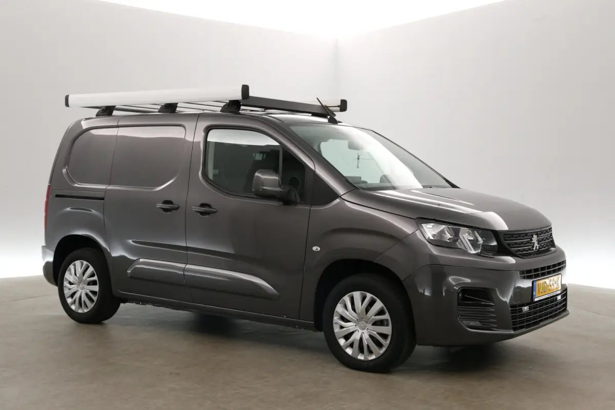 1.5 BlueHDI 130PK | Automaat | 3 Zits | Clima | Cruise | Carplay | Navi | Imperiaal | Parkeersens.
