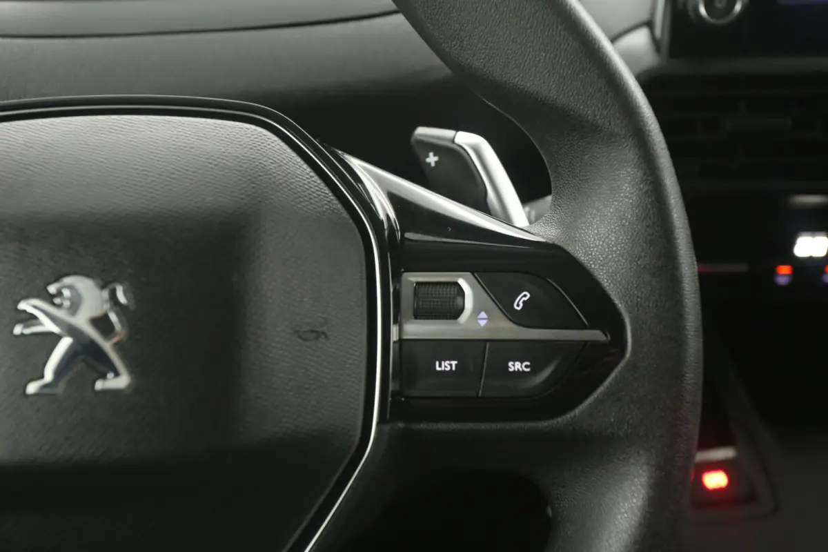 1.5 BlueHDI 130PK | Automaat | 3 Zits | Clima | Cruise | Carplay | Navi | Imperiaal | Parkeersens.