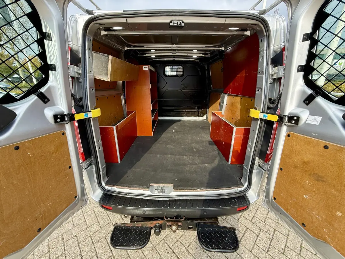 280 2.0 TDCI L1H1 Trend Voorruit verwarming | Parkeersensoren Voor & Achter | Laadruimte betimmering | Trekhaak