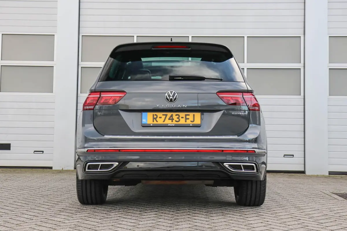 1.4 TSI 245pk eHybrid R-Line | SoH 92% | Panoramadak | Trekhaak | 360 Camera | 20" Velgen | Stoelverwarming