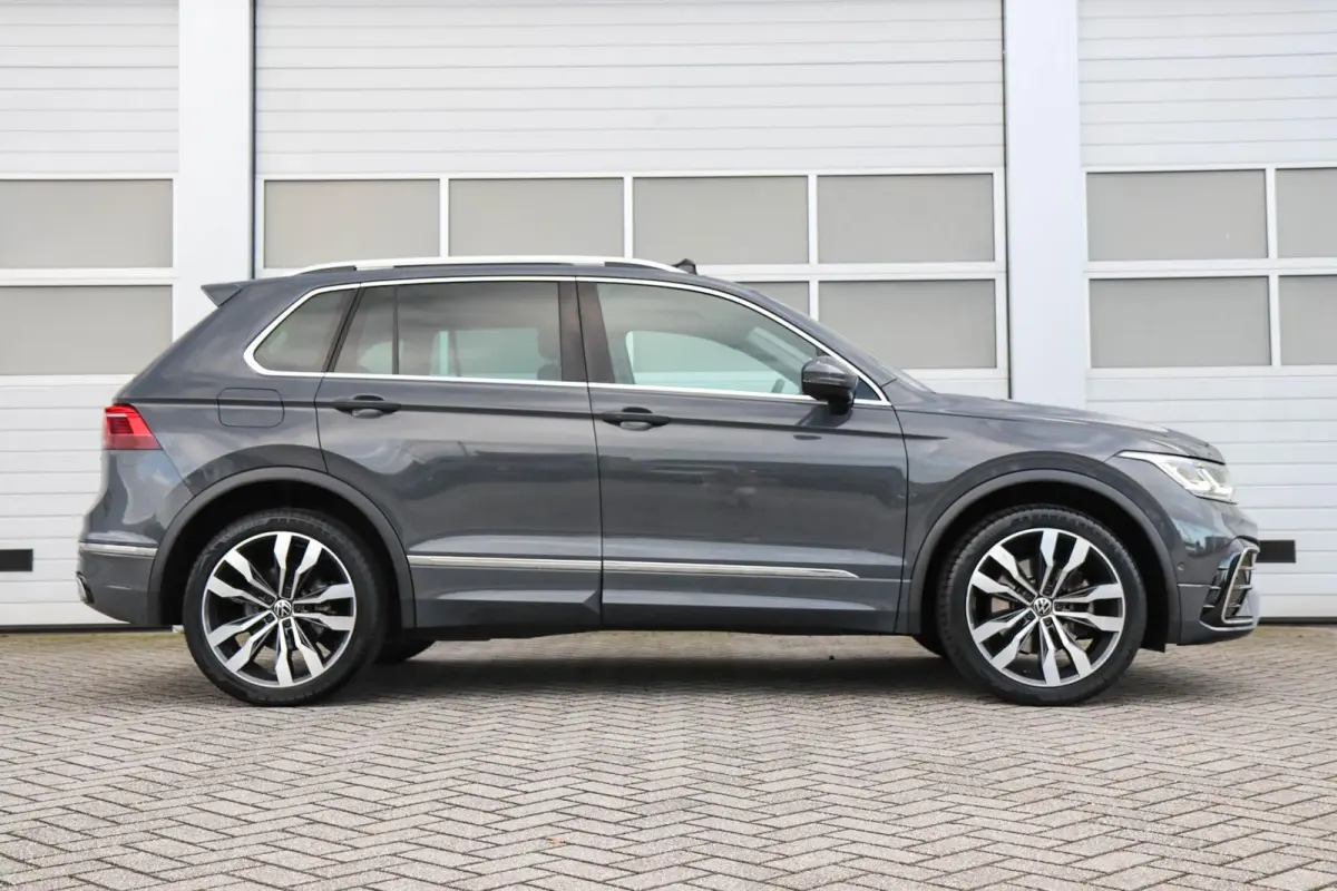 1.4 TSI 245pk eHybrid R-Line | SoH 92% | Panoramadak | Trekhaak | 360 Camera | 20" Velgen | Stoelverwarming