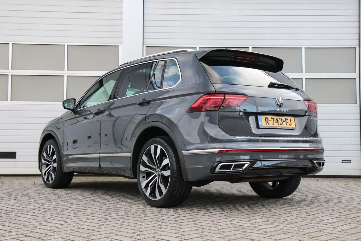 1.4 TSI 245pk eHybrid R-Line | SoH 92% | Panoramadak | Trekhaak | 360 Camera | 20" Velgen | Stoelverwarming
