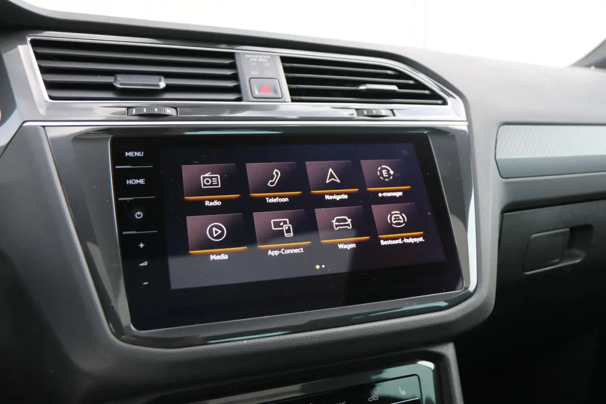 1.4 TSI 245pk eHybrid R-Line | SoH 92% | Panoramadak | Trekhaak | 360 Camera | 20" Velgen | Stoelverwarming