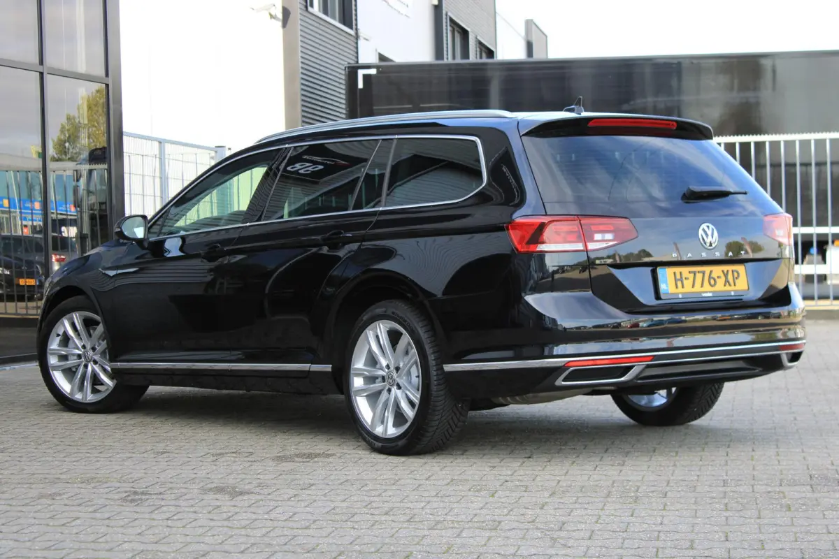 1.5 TSI ACC | Navi | CarPlay | Stoelverwarming | Camera | Dealer Onderhouden
