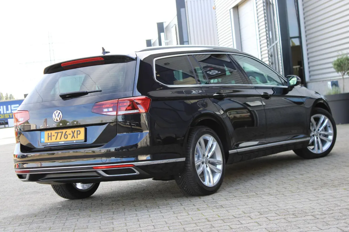 1.5 TSI ACC | Navi | CarPlay | Stoelverwarming | Camera | Dealer Onderhouden