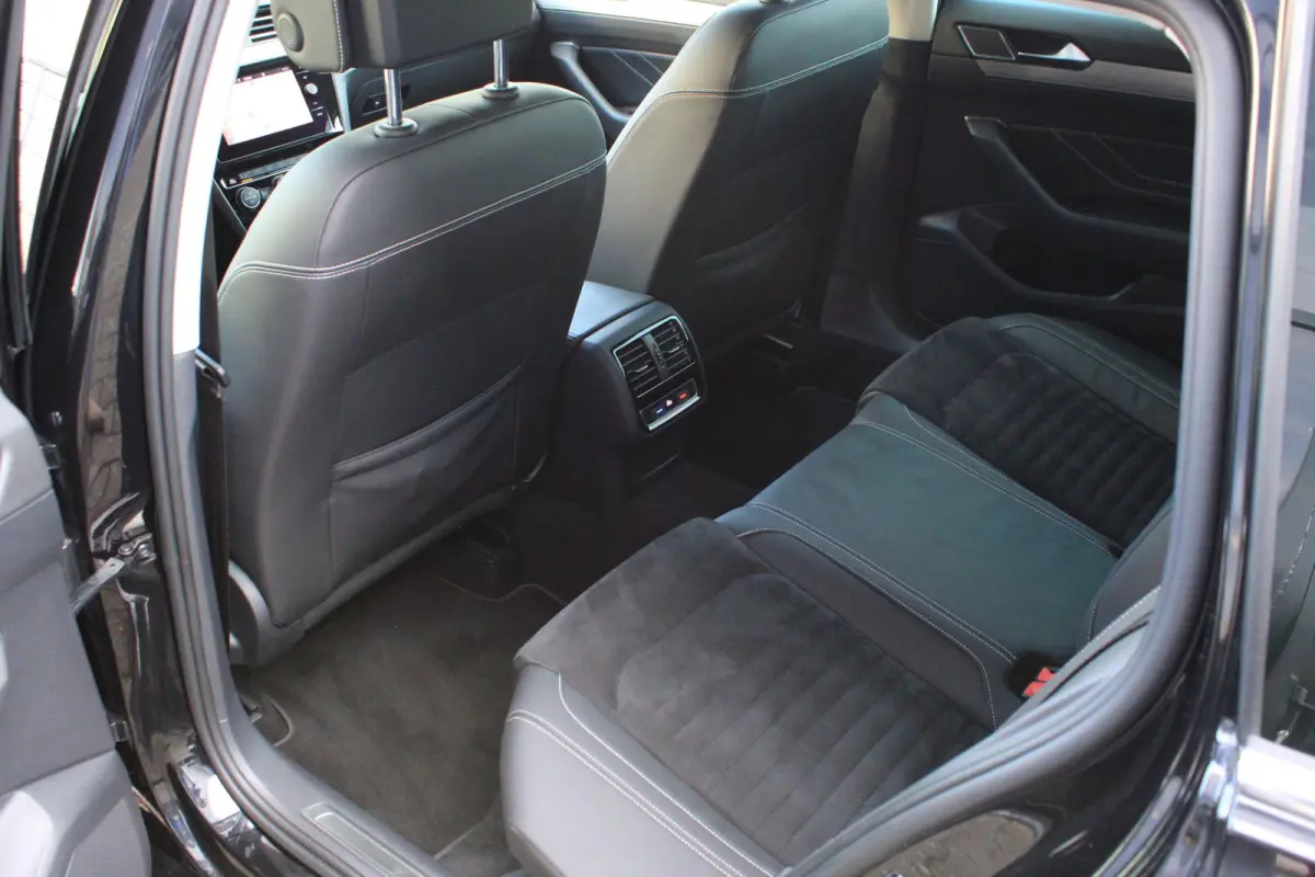 1.5 TSI ACC | Navi | CarPlay | Stoelverwarming | Camera | Dealer Onderhouden