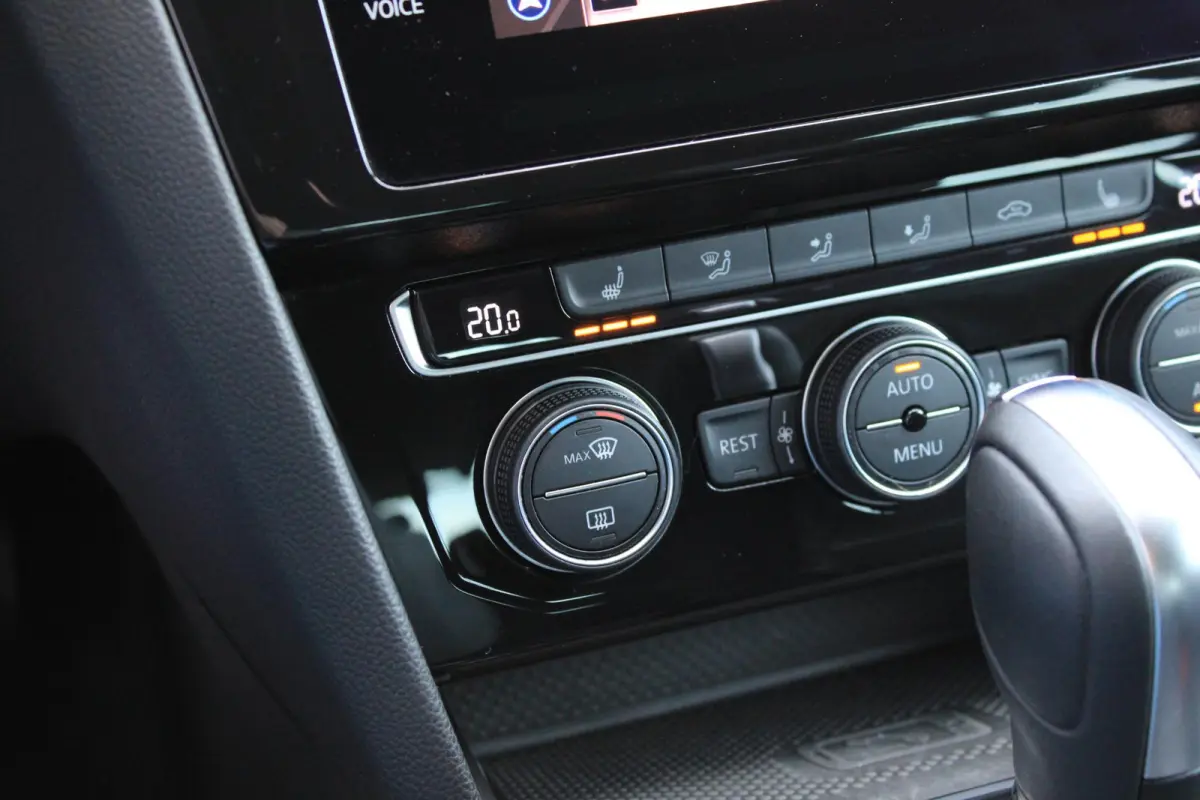 1.5 TSI ACC | Navi | CarPlay | Stoelverwarming | Camera | Dealer Onderhouden