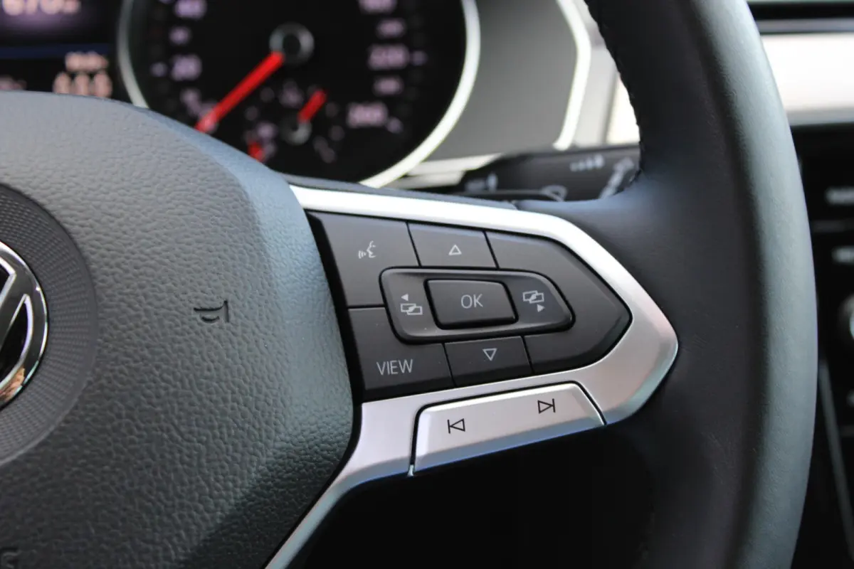1.5 TSI ACC | Navi | CarPlay | Stoelverwarming | Camera | Dealer Onderhouden