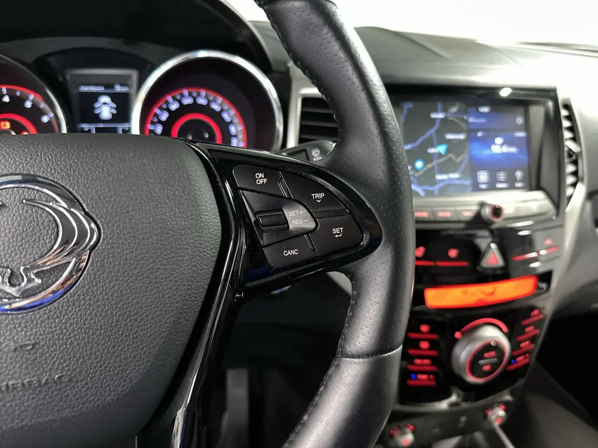 1.6 Sapphire Leder | Carplay | Navi