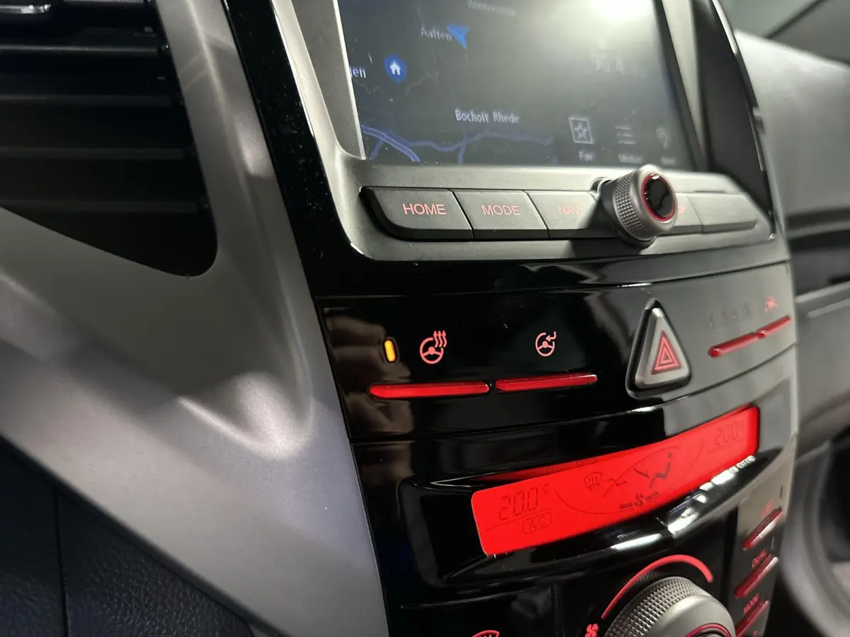 1.6 Sapphire Leder | Carplay | Navi