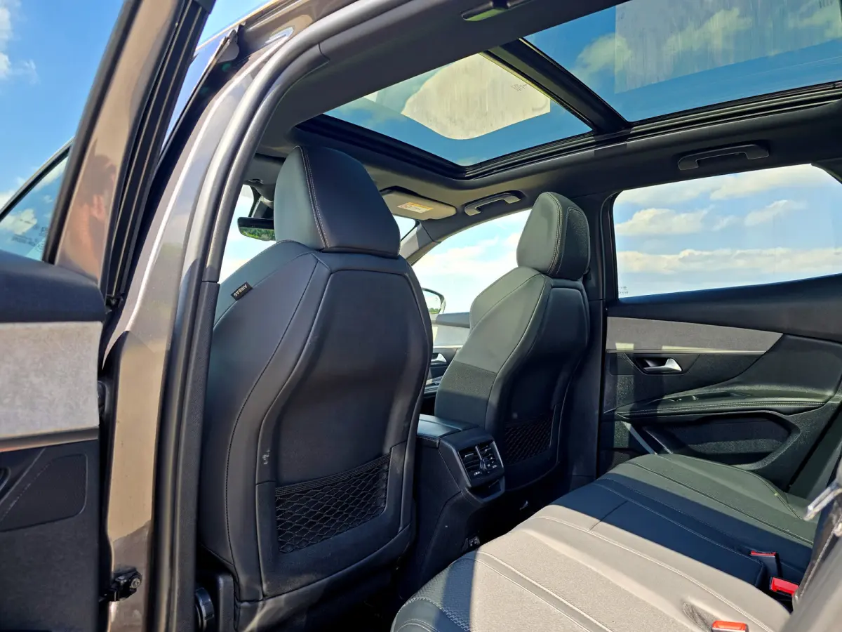 1.6 HYbrid 225 GT - PHEV - Panorama dak -