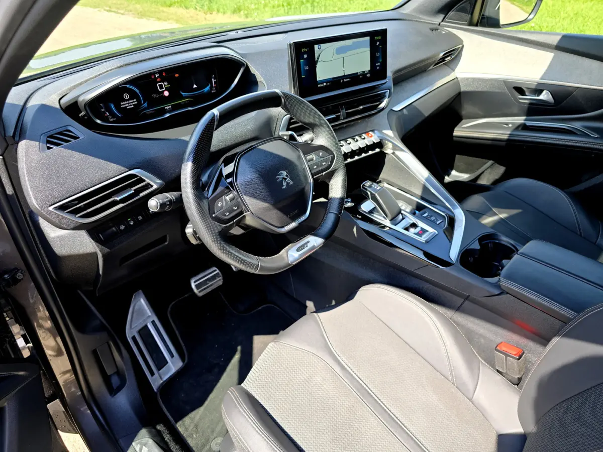 1.6 HYbrid 225 GT - PHEV - Panorama dak -