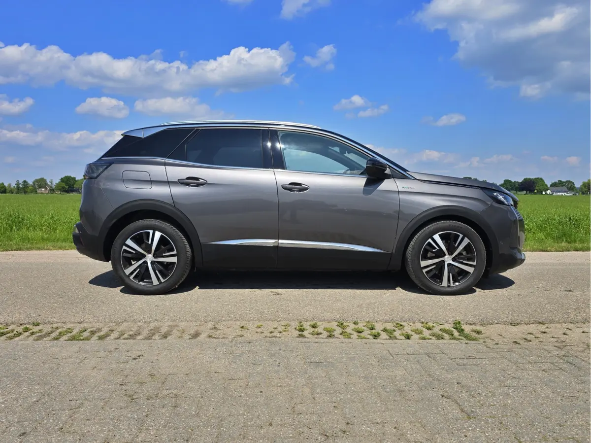 1.6 HYbrid 225 GT - PHEV - Panorama dak -