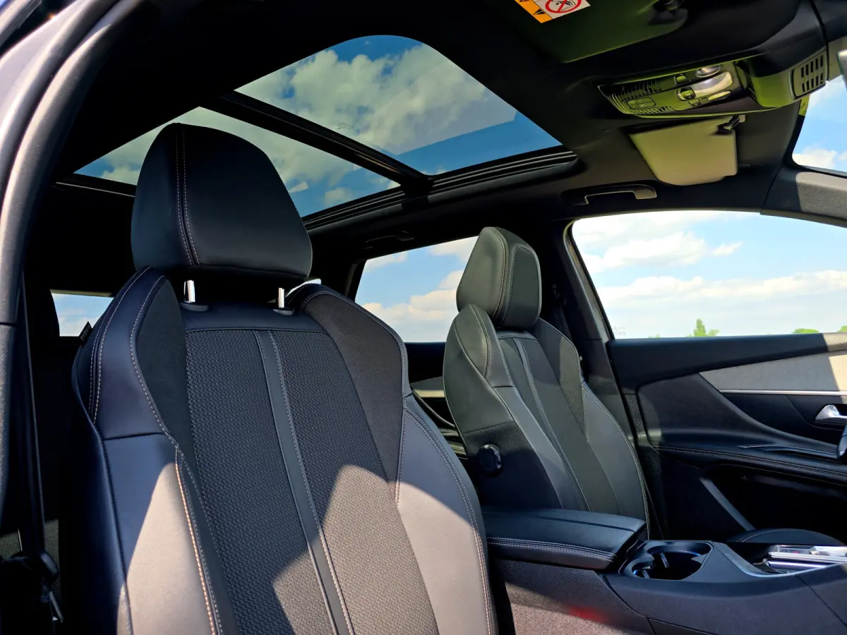 1.6 HYbrid 225 GT - PHEV - Panorama dak -