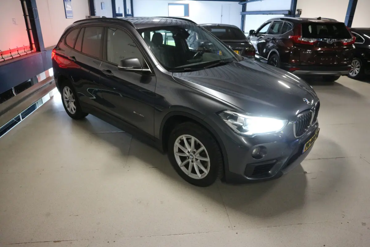 SDrive20i AUTOMAAT / NIEUW MODEL / LEES TEKST ! ! !